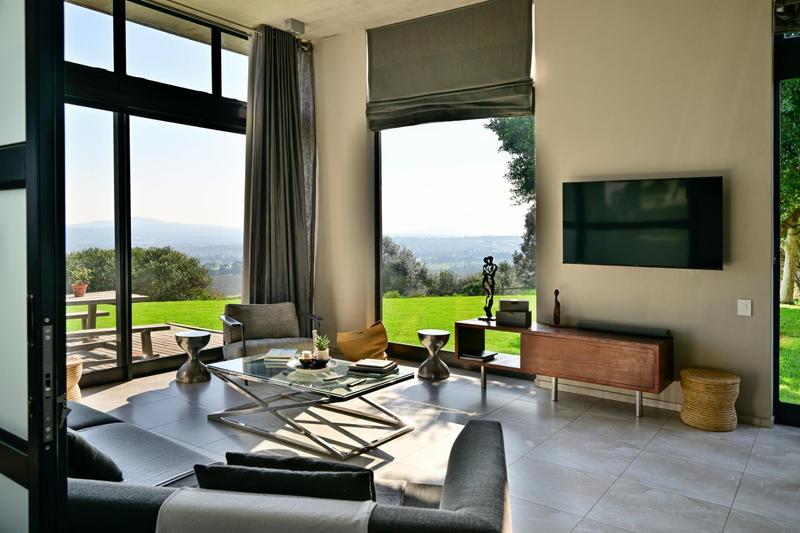 3 Bedroom Property for Sale in Klein Zevenwacht Western Cape